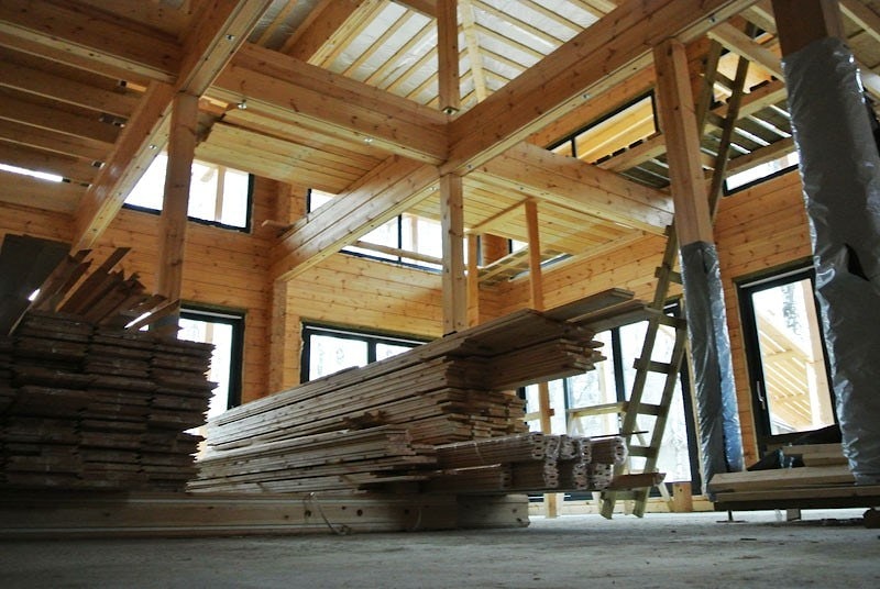 建造一个平屋顶的木屋