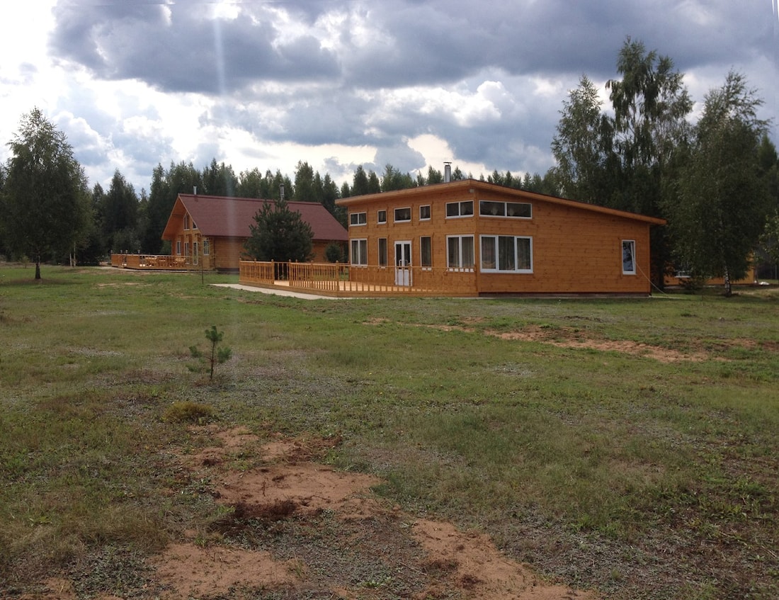 木屋由胶合木材160毫米，项目“Shklov Domostroenie”287平方米