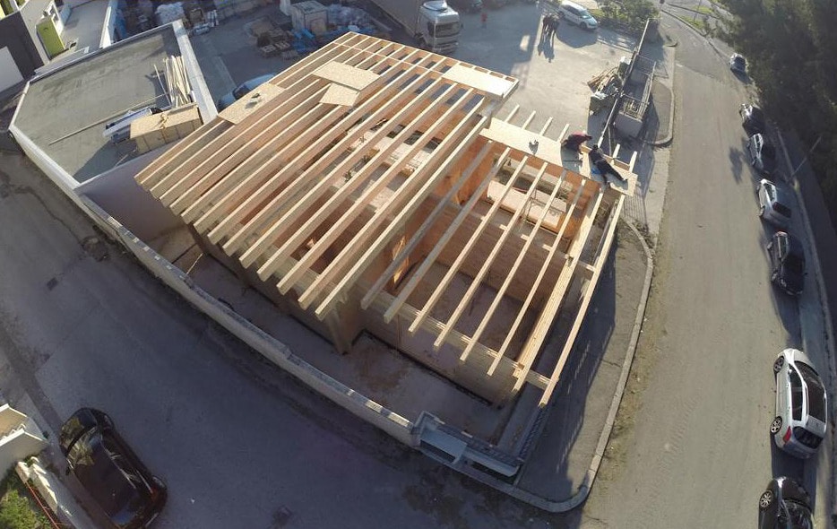 Casa de madera con techo plano, proyecto "Italia"