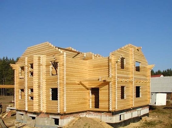 Maison en bois en rondins de bois 194 m2