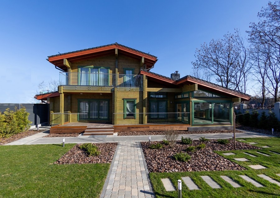 Casă din lemn cu o terasă vitrată "Casa programatorului" 250 m² Minsk  