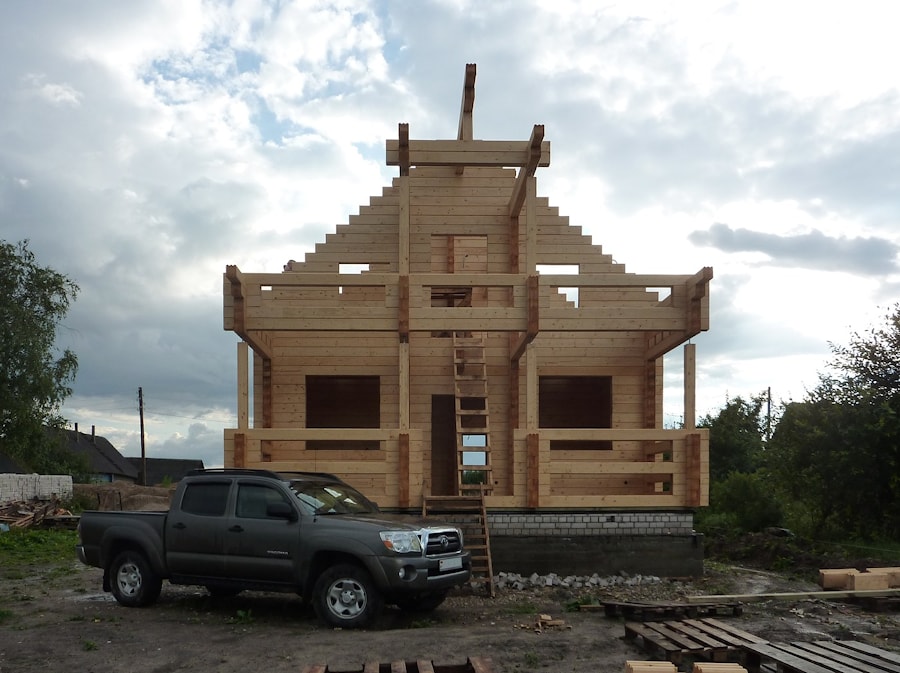 从干燥的冷杉酒吧“Cheops”建造一个木屋 - 总面积160平方米  