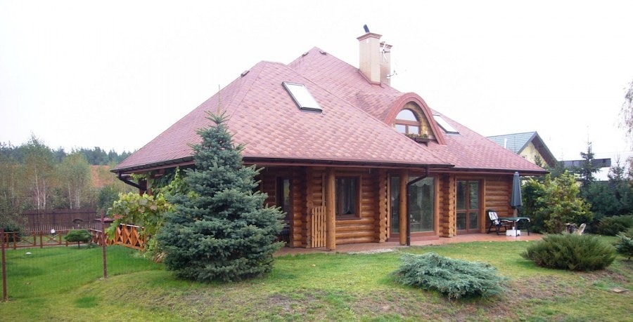 Casa de madera con trampilla construida en Polonia, proyecto "Wojtek 2"  